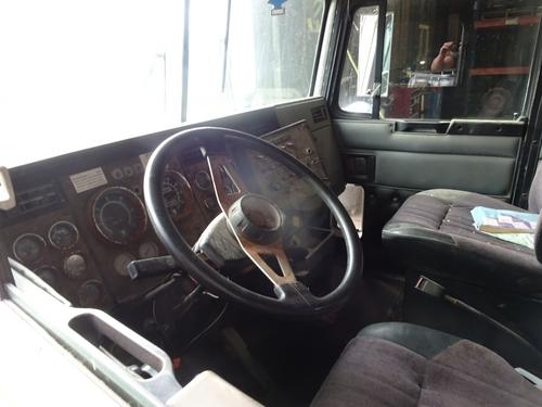 KENWORTH T800 CAB