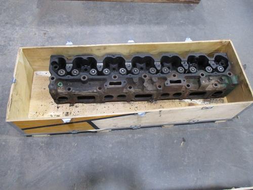 JOHN DEERE  Cylinder Head