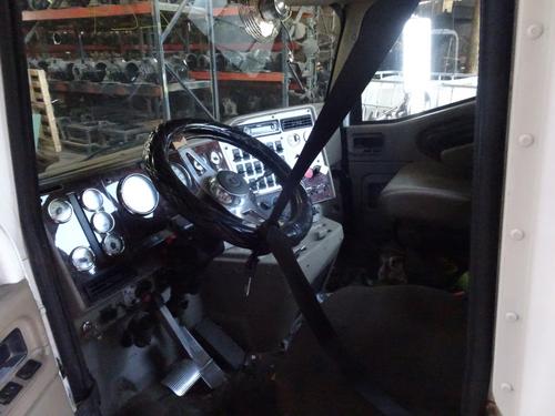 INTERNATIONAL 9900 CAB