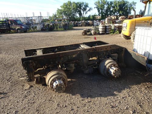 PETERBILT PETERBILT CUTOFF - TANDEM AXLE