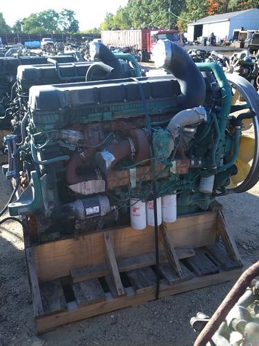 VOLVO D-13 Engine Assembly