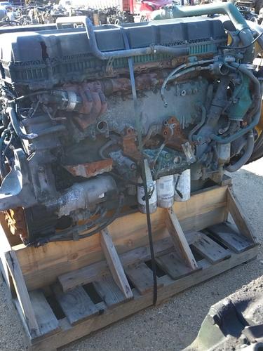 VOLVO D-13 Engine Assembly