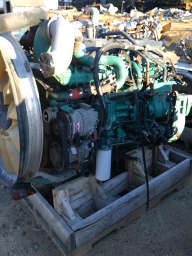 VOLVO D-11 Engine Assembly