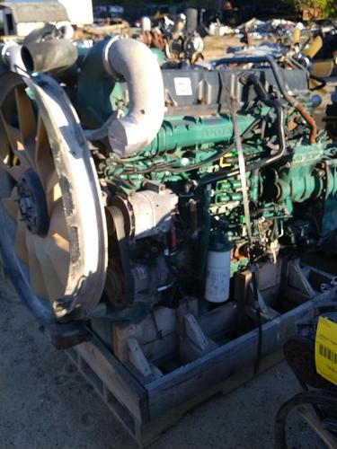 VOLVO D-13 Engine Assembly