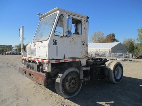 OTTAWA YARD SPOTTER Trucks