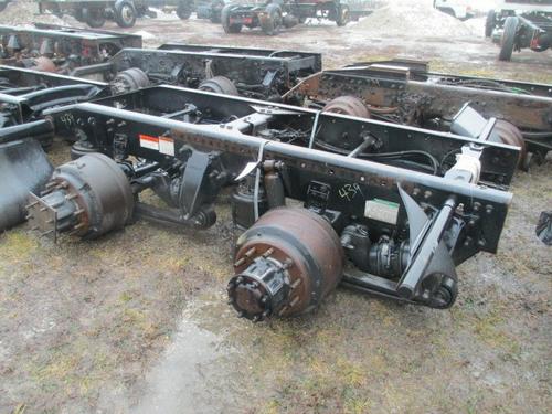 FREIGHTLINER AIR DS404 CUTOFF - SINGLE AXLE