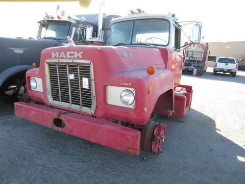 MACK R MODEL CAB