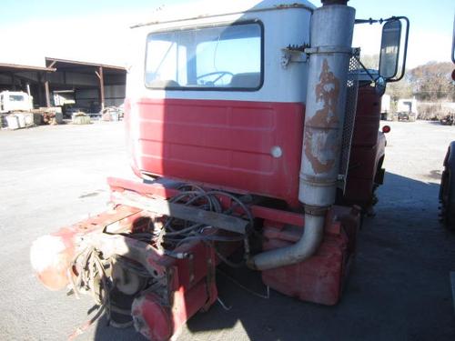 MACK R MODEL CAB