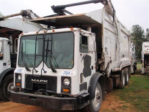 MACK MR688S Garbage Truck