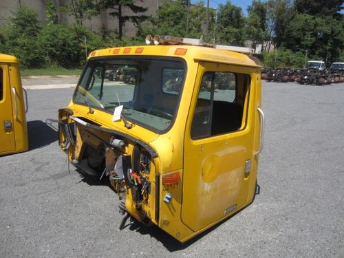 INTERNATIONAL 8100 CAB