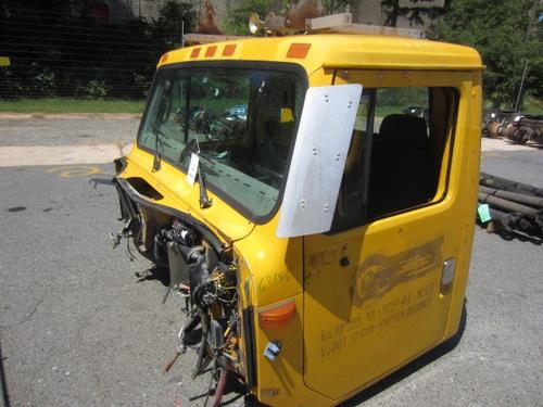 INTERNATIONAL 8100 CAB
