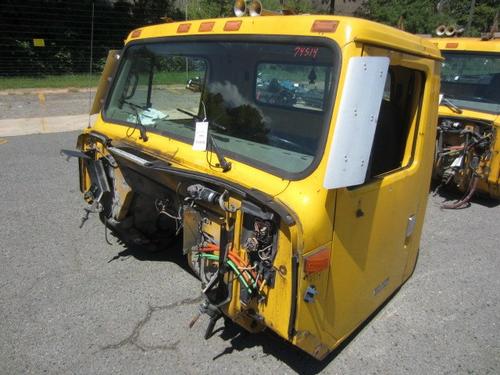 INTERNATIONAL 8100 CAB