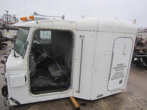 PETERBILT 377 CAB & SLEEPER