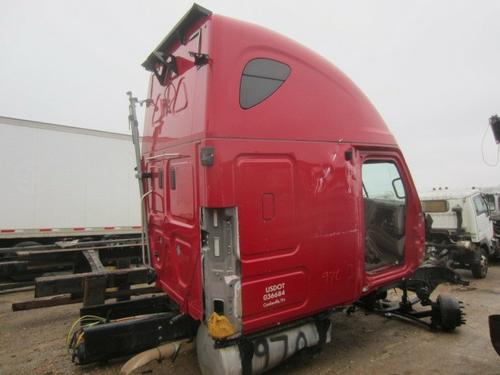 FREIGHTLINER  CAB & SLEEPER