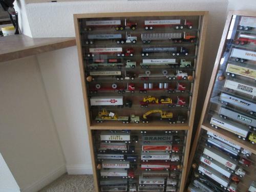   DISPLAY CABINET