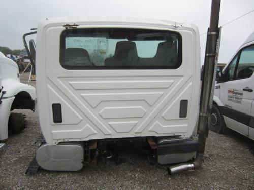 INTERNATIONAL 4300 CAB CLIP