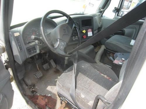 INTERNATIONAL 8600 CAB