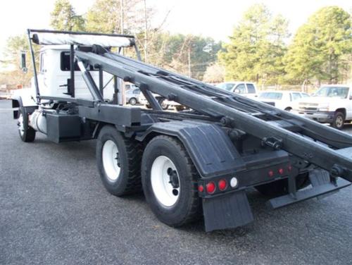 MACK RD688S Trucks