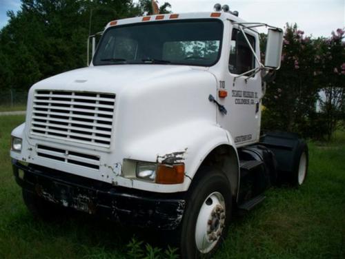 INTERNATIONAL 7100 Trucks