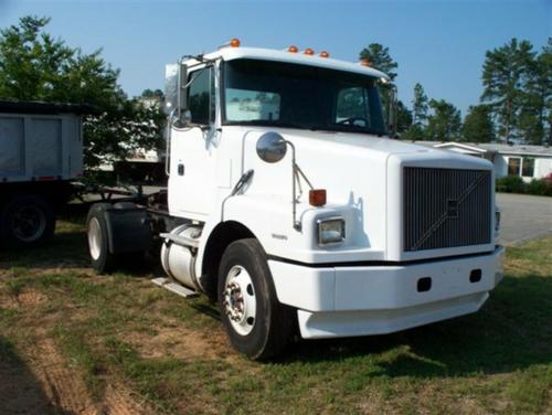 VOLVO WG42T Trucks