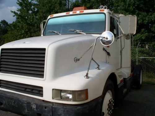 INTERNATIONAL 8300 Trucks