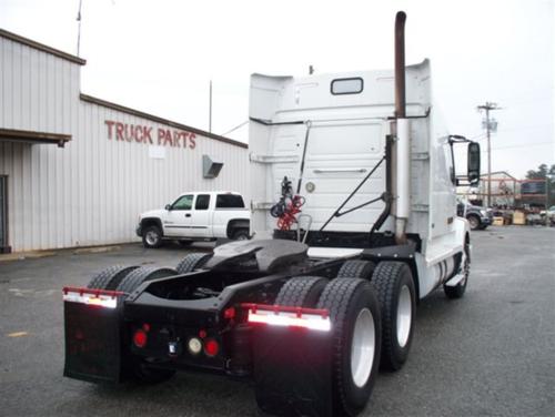 VOLVO VNL64T Trucks