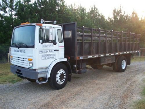 MACK MS 200 Trucks