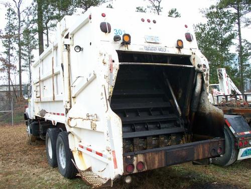 MACK DM Trucks