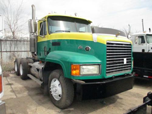 MACK CL-733 Trucks