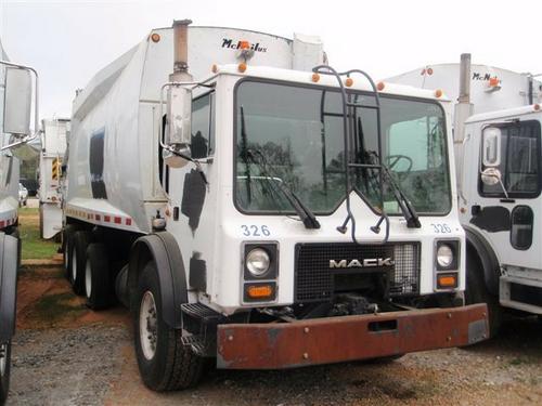 MACK MR688S Garbage Truck