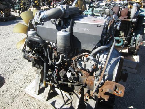 MERCEDES OM906L Engine Assembly