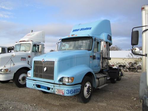 INTERNATIONAL 9400 Trucks