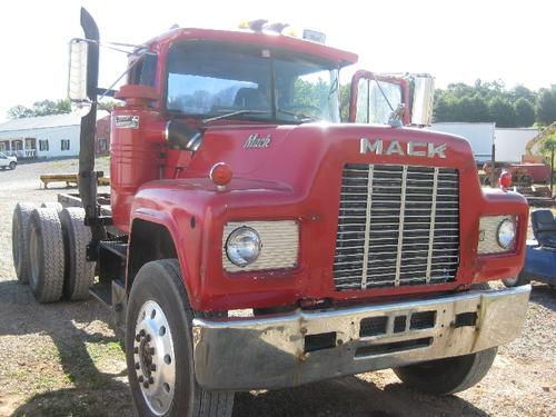 MACK  Trucks