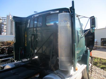 STERLING A9500 CAB