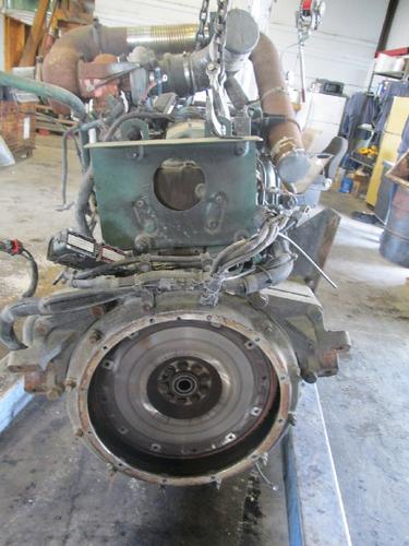VOLVO VED7 300 HP AND ABOVE Engine Assembly