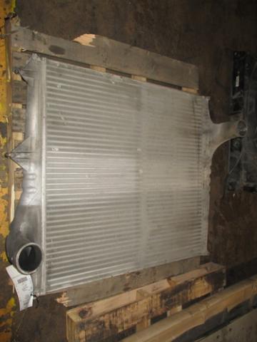 VOLVO VNL Charge Air Cooler (ATAAC)