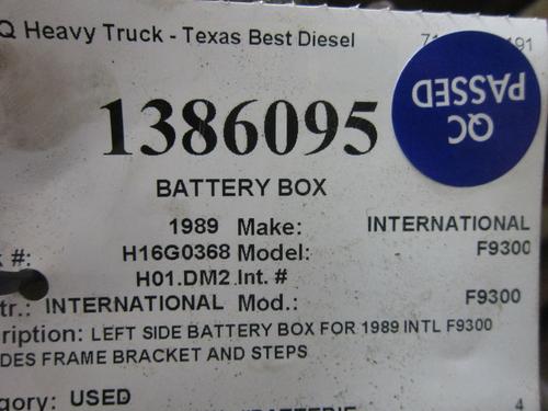INTERNATIONAL F9300 Battery Box