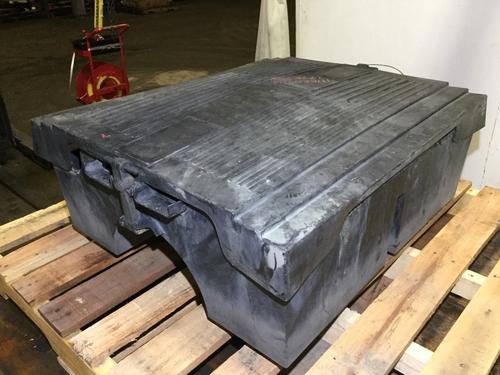 MACK CXU612 Battery Box