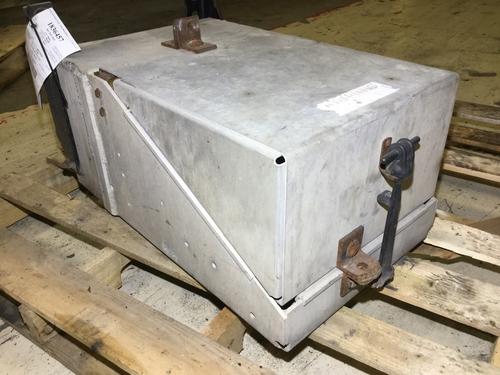FREIGHTLINER COLUMBIA 112 Battery Box