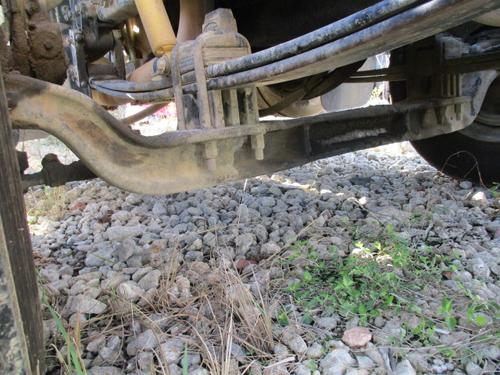 PETERBILT 330 AXLE ASSEMBLY, FRONT (STEER)