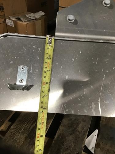 WESTERN STAR 4900 BATTERY BOX COVER