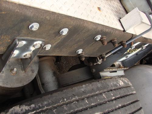 LINK 8A000452 AXLE, TAG